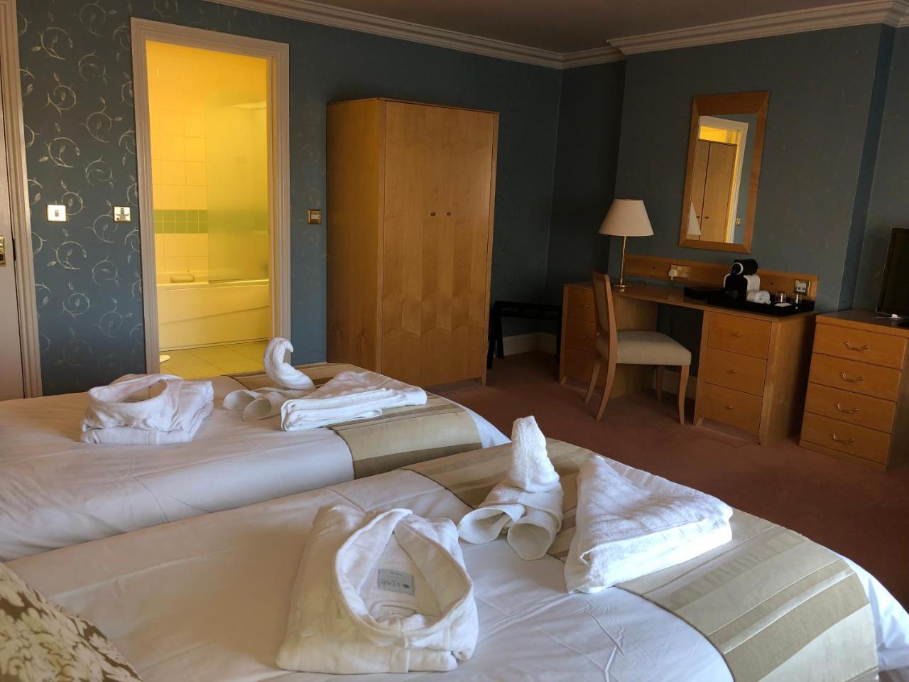 Cliff House Hotel Bournemouth Room photo